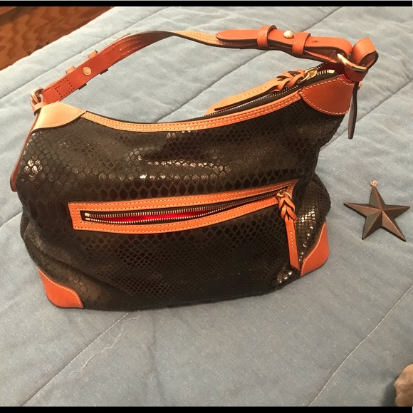 Dooney & Bourke hobo shoulder handbag - Picture 2 of 8